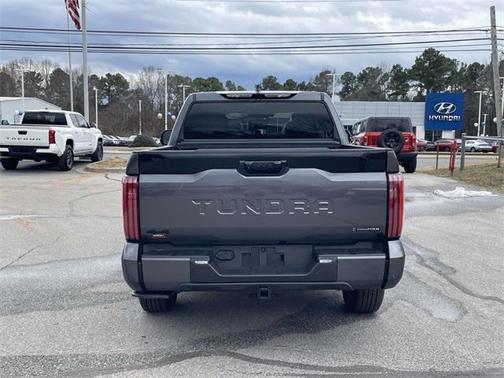 2025 Toyota Tundra Hybrid Platinum