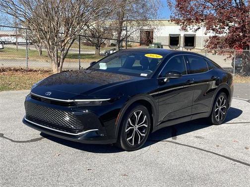 2024 Toyota Crown XLE