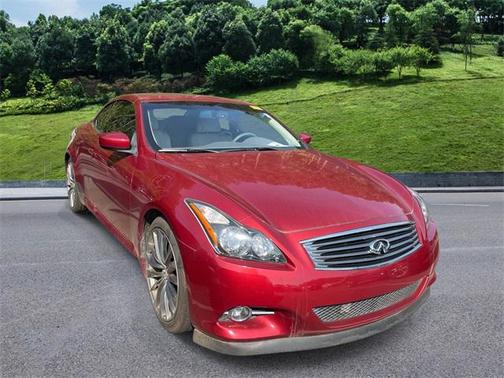 2015 INFINITI Q60 S