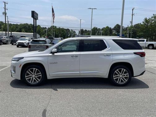 2023 Chevrolet Traverse High Country
