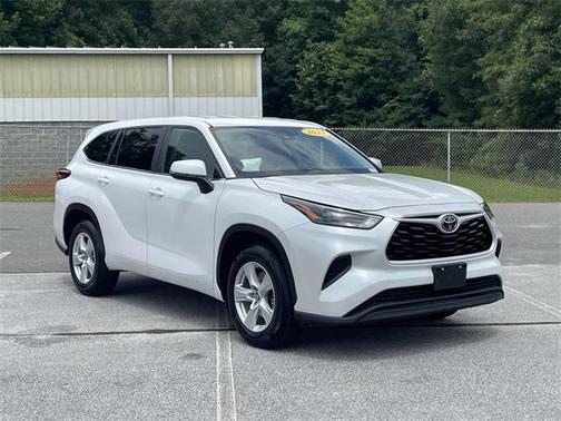 2023 Toyota Highlander L