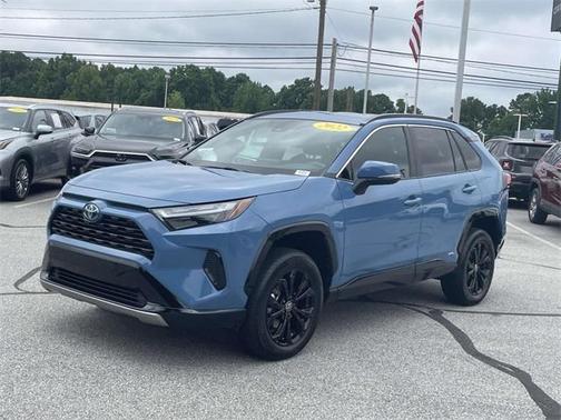 2023 Toyota RAV4 Hybrid SE