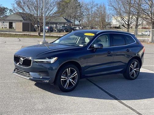 2021 Volvo XC60 T5 Momentum