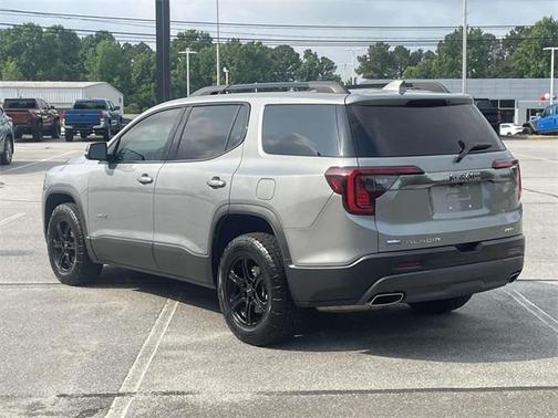 2023 GMC Acadia AT4