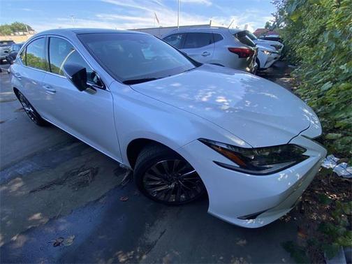 2025 Lexus ES 350 Ultra Luxury