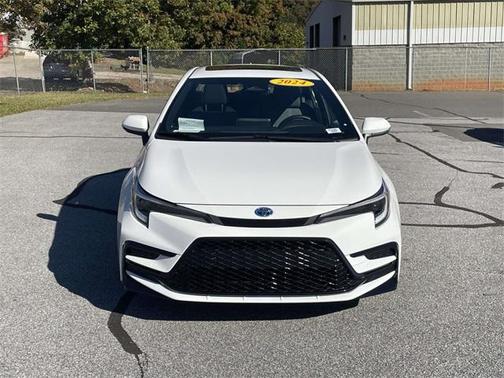 2024 Toyota Corolla Hybrid SE