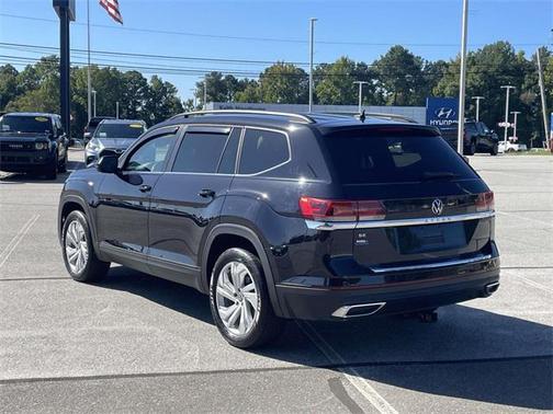 2022 Volkswagen Atlas 2.0T SE w/Technology
