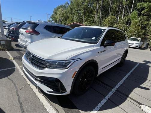 2022 Volkswagen Tiguan 2.0T SE R-Line Black 4MOTION