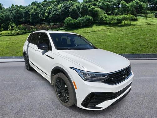 2022 Volkswagen Tiguan 2.0T SE R-Line Black 4MOTION