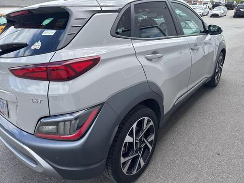2022 Hyundai KONA Limited
