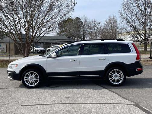 2016 Volvo XC70 T5 Drive-E Premier