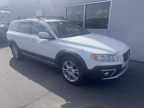 2016 Volvo XC70 T5 Drive-E Premier