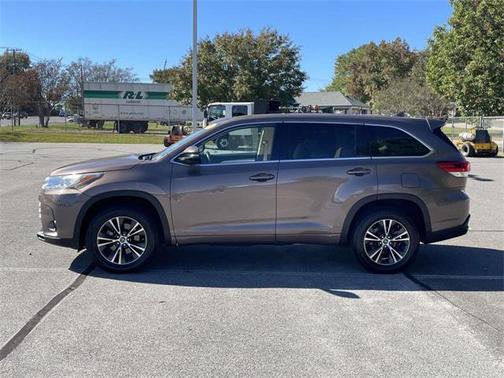 2018 Toyota Highlander LE Plus