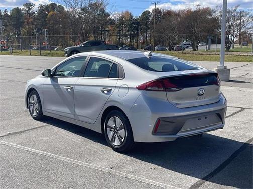 2022 Hyundai IONIQ Hybrid Blue