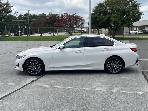 2020 BMW 330 i