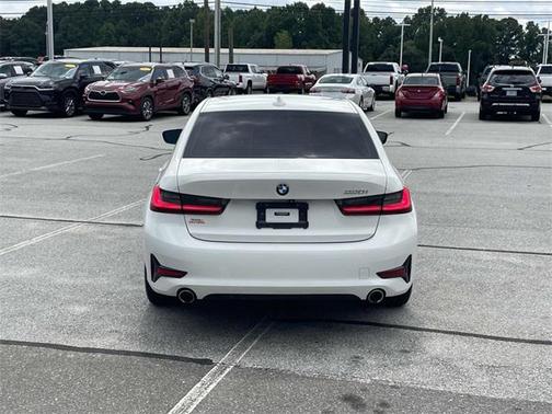 2020 BMW 330 i