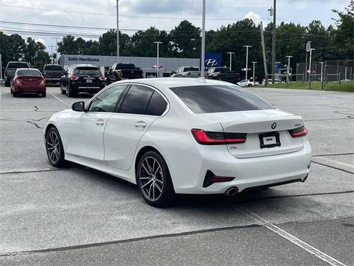 2020 BMW 330 i
