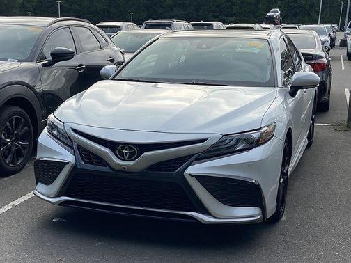 Wind Chill Pearl 2022 Toyota Camry XSE