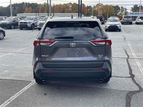 2024 Toyota RAV4 XLE