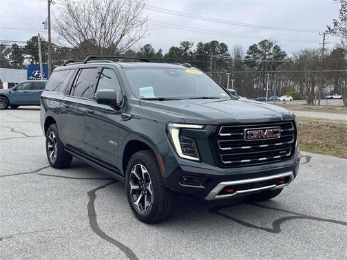 2025 GMC Yukon XL AT4