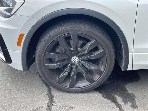 2021 Volkswagen Tiguan 2.0T SE R-Line Black