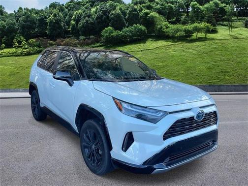 2023 Toyota RAV4 Hybrid SE