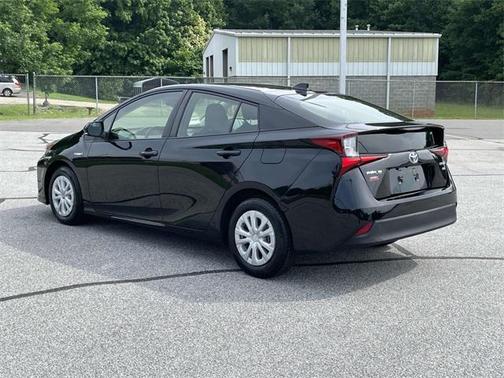 2021 Toyota Prius L