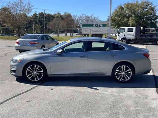 2025 Chevrolet Malibu LT