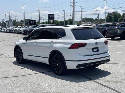 2022 Volkswagen Tiguan 2.0T SE R-Line Black