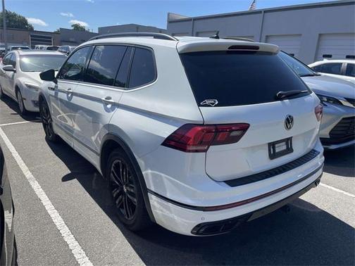 2022 Volkswagen Tiguan 2.0T SE R-Line Black