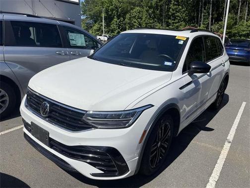 2022 Volkswagen Tiguan 2.0T SE R-Line Black