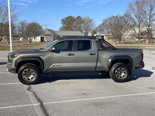 2025 Toyota Tacoma Hybrid Trailhunter