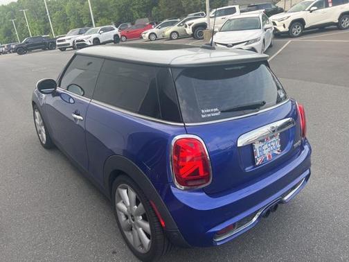 2019 MINI Hardtop Iconic