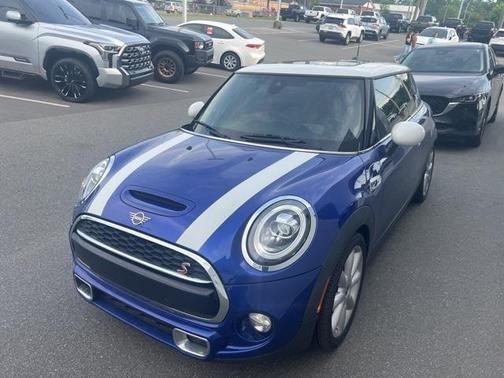 2019 MINI Hardtop Iconic