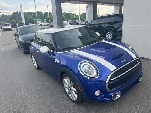 2019 MINI Hardtop Iconic