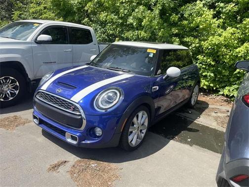 2019 MINI Hardtop Iconic