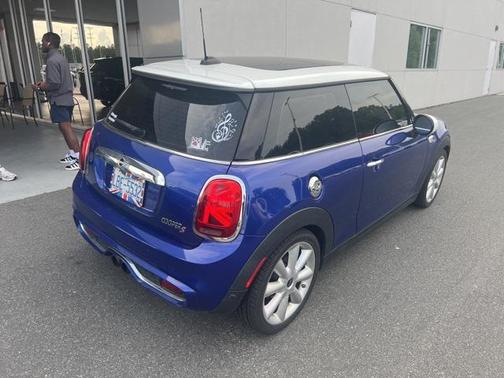 2019 MINI Hardtop Iconic