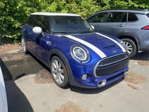 2019 MINI Hardtop Iconic