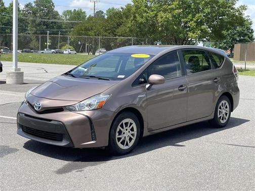 2017 Toyota Prius v Two