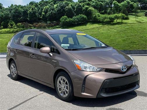 2017 Toyota Prius v Two