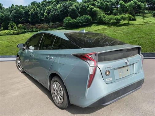 2017 Toyota Prius One
