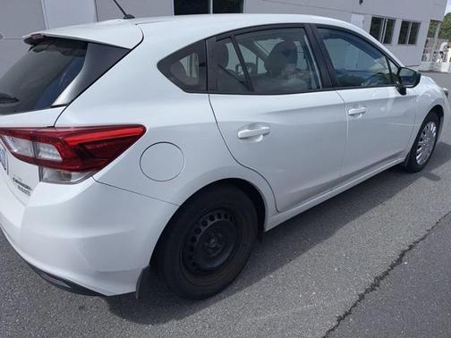 2017 Subaru Impreza 2.0i