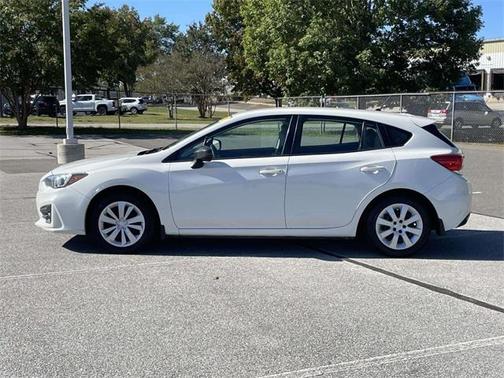 2017 Subaru Impreza 2.0i