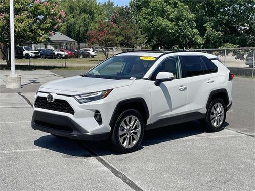 2024 Toyota RAV4 XLE Premium