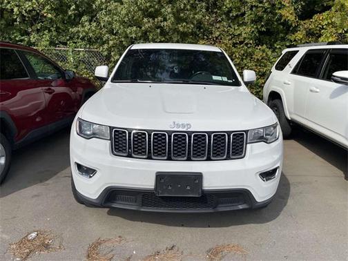 2020 Jeep Grand Cherokee Laredo