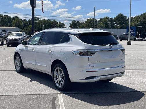 2022 Buick Enclave Avenir