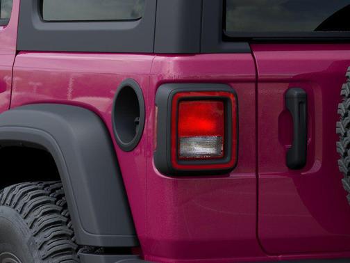 Tuscadero Pearlcoat 2026 Jeep Wrangler Willys