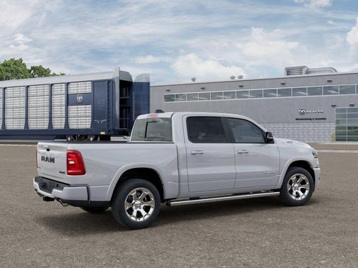 Bright White Clearcoat 2026 RAM 1500 Big Horn/Lone Star