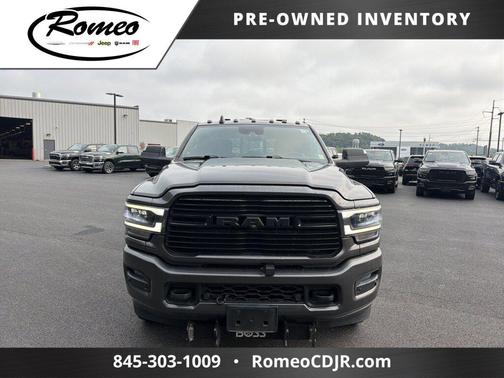 Granite Crystal Metallic Clearcoat 2020 RAM 3500 Laramie Crew Cab 4x4 8' Box