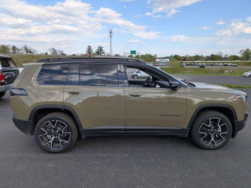 '41 2026 Jeep Cherokee Overland